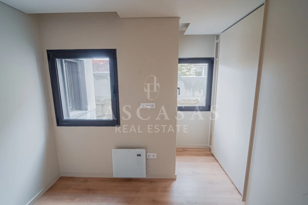 Apartamento T1 para Venda em Cedofeita, Santo Ildefonso, Sé, Miragaia, São Nicolau e Vitória Foto 31