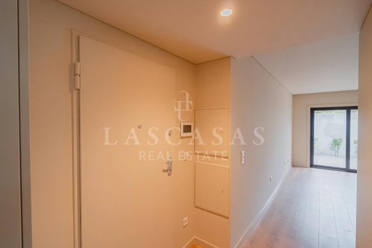 Apartamento T1 para Venda em Cedofeita, Santo Ildefonso, Sé, Miragaia, São Nicolau e Vitória Foto 21