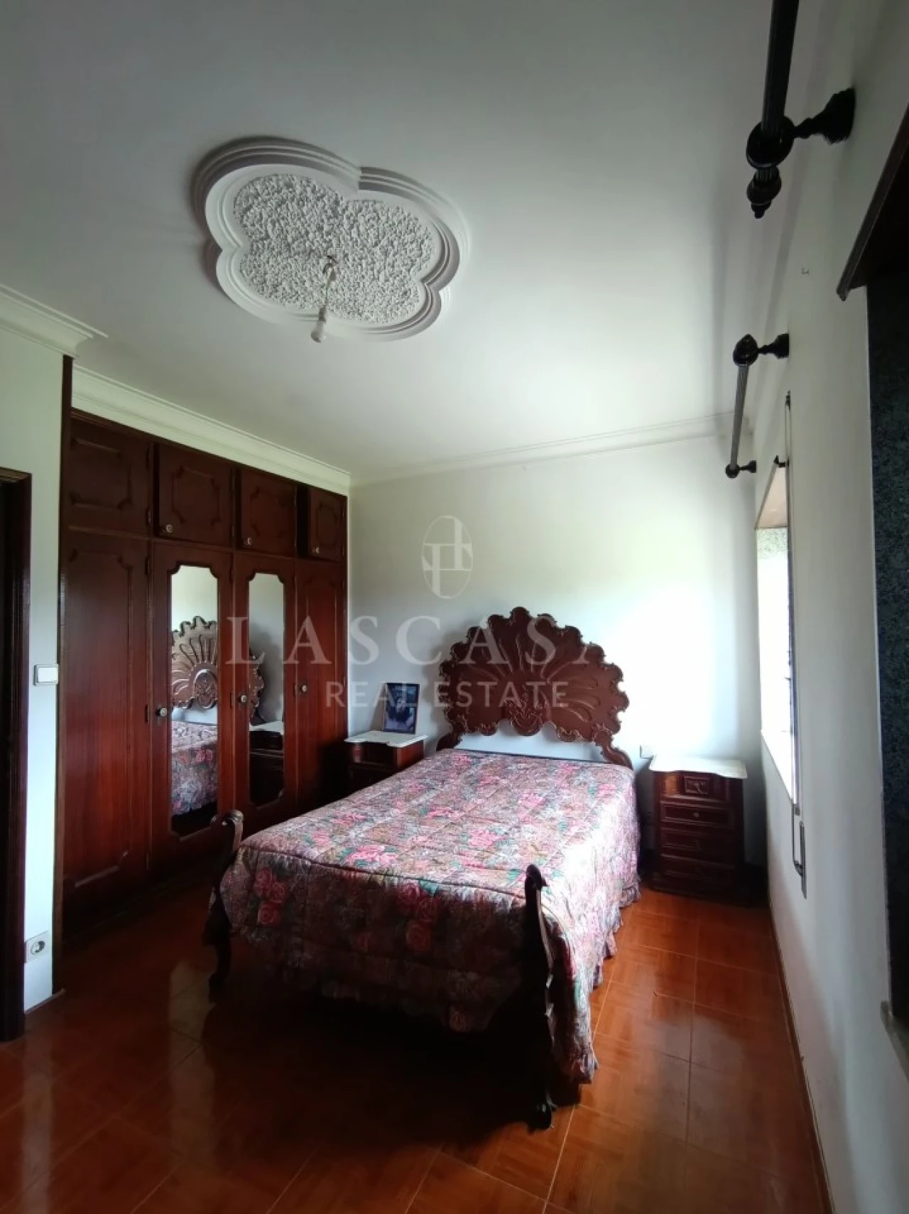 Moradia T4 para Venda em Vila de Punhe Foto 12