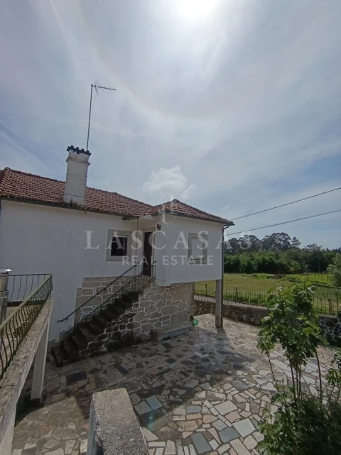 Moradia T4 para Venda em Vila de Punhe