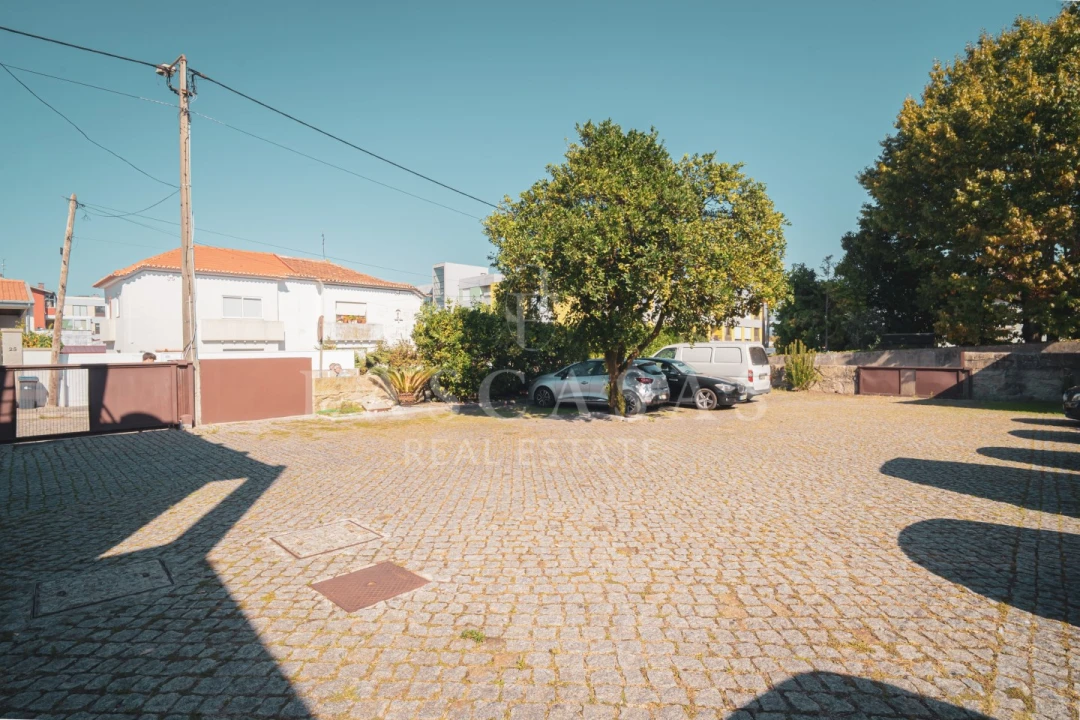 Loja para Arrendamento em Castêlo da Maia Foto 18