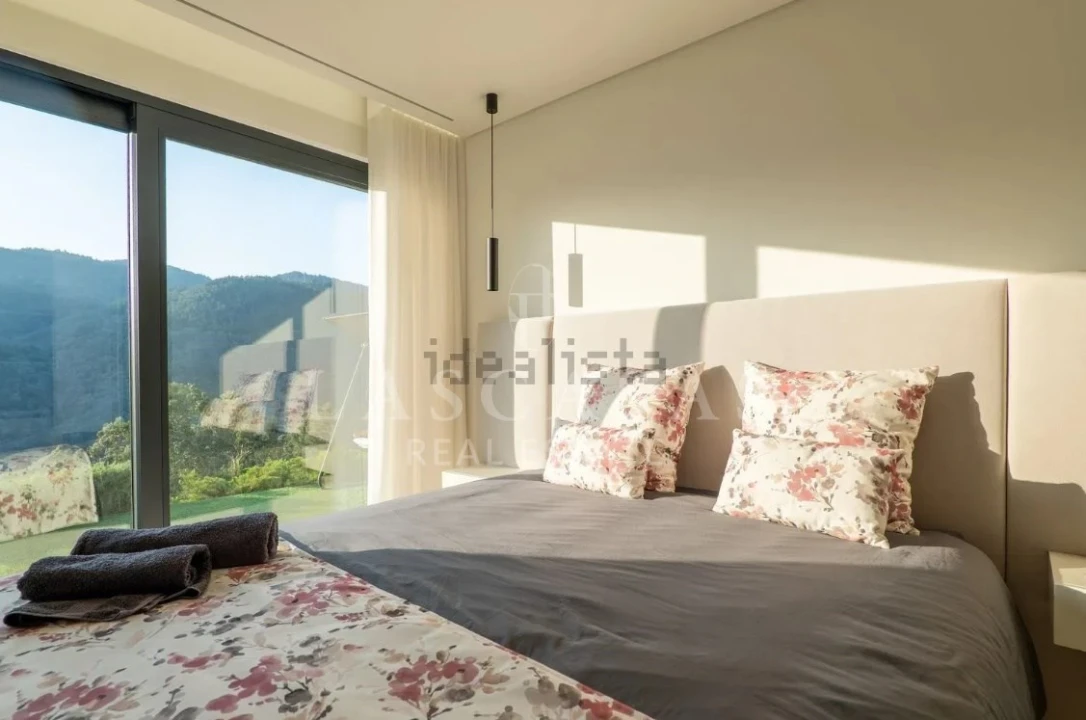 Moradia T4 para Venda em Louredo Foto 34