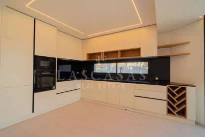 Moradia T5 para Venda em Madalena