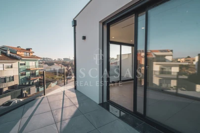 Moradia T5 para Venda em Madalena