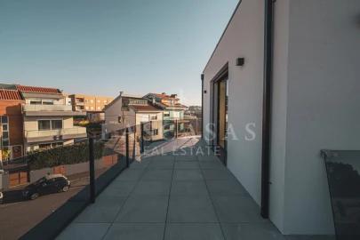 Moradia T5 para Venda em Madalena
