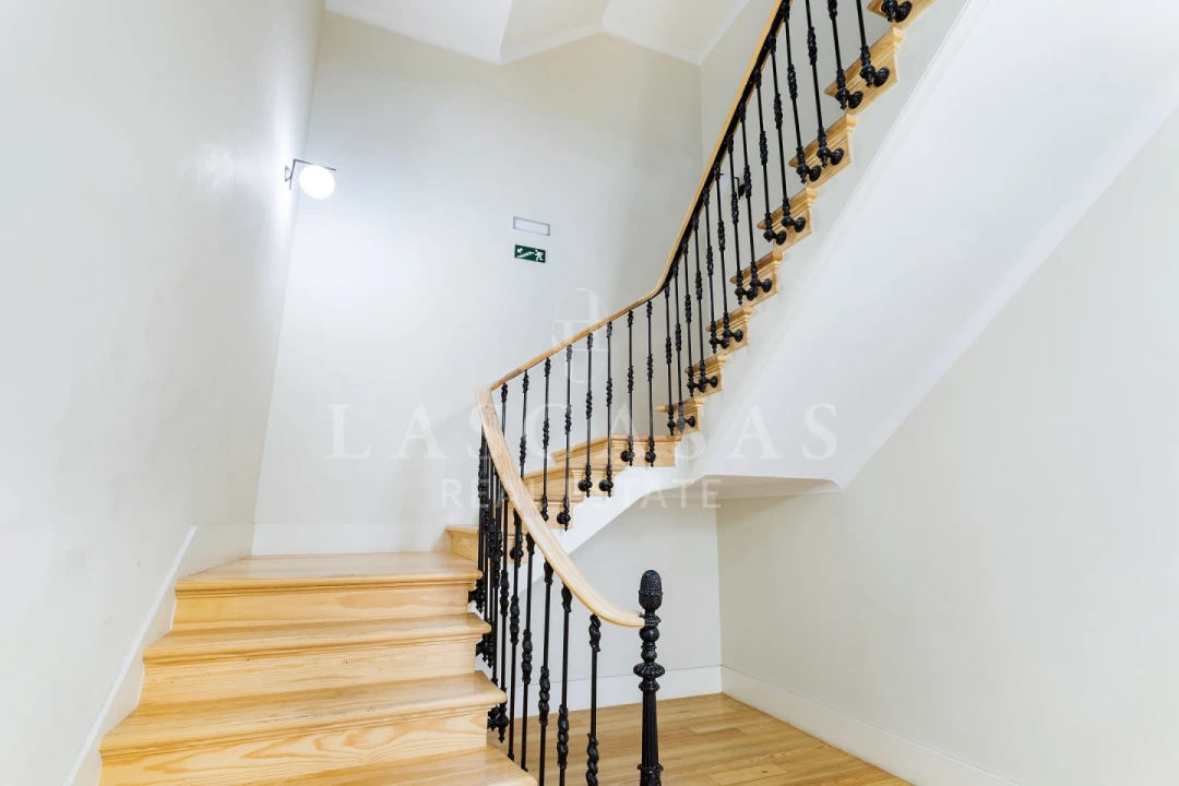 Apartamento T2 para Venda em Santo António Foto 4