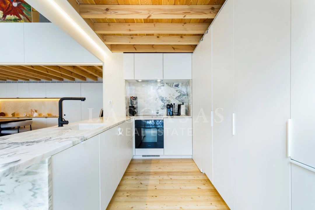 Apartamento T2 para Venda em Santo António Foto 16