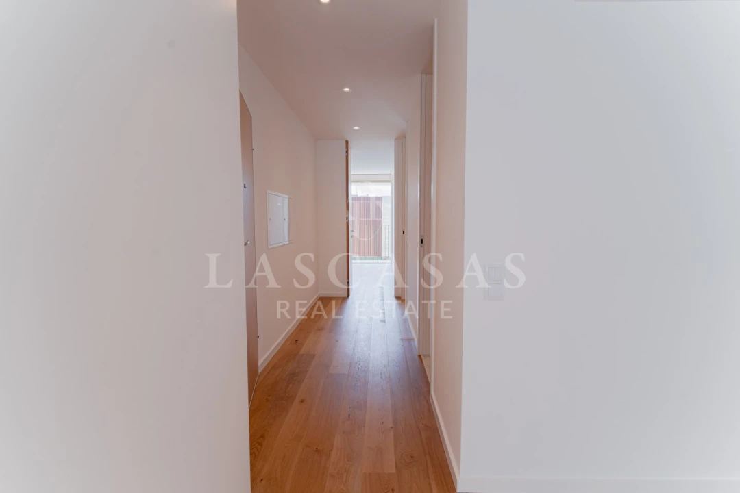 Apartamento T2 para Venda em Canidelo Foto 9