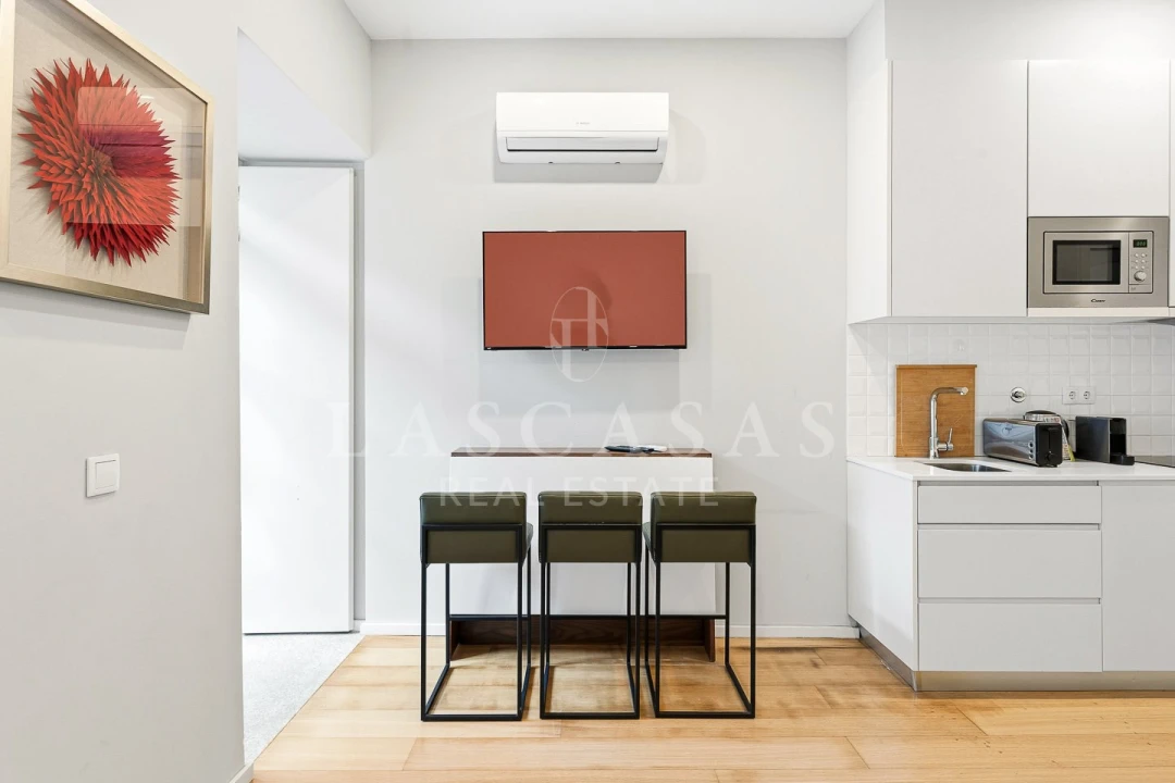 Apartamento T1 para Venda em Cedofeita, Santo Ildefonso, Sé, Miragaia, São Nicolau e Vitória Foto 2