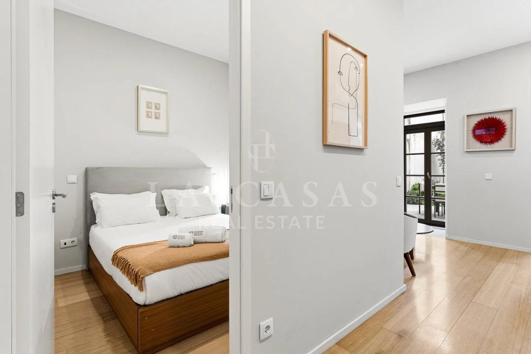 Apartamento T1 para Venda em Cedofeita, Santo Ildefonso, Sé, Miragaia, São Nicolau e Vitória Foto 3