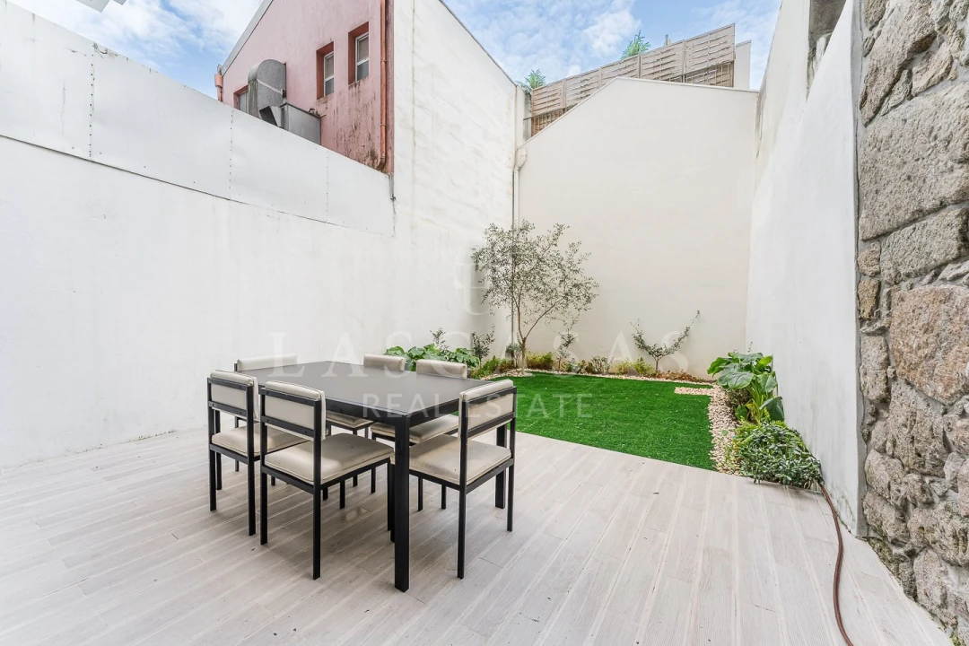 Apartamento T1 para Venda em Cedofeita, Santo Ildefonso, Sé, Miragaia, São Nicolau e Vitória Foto 17