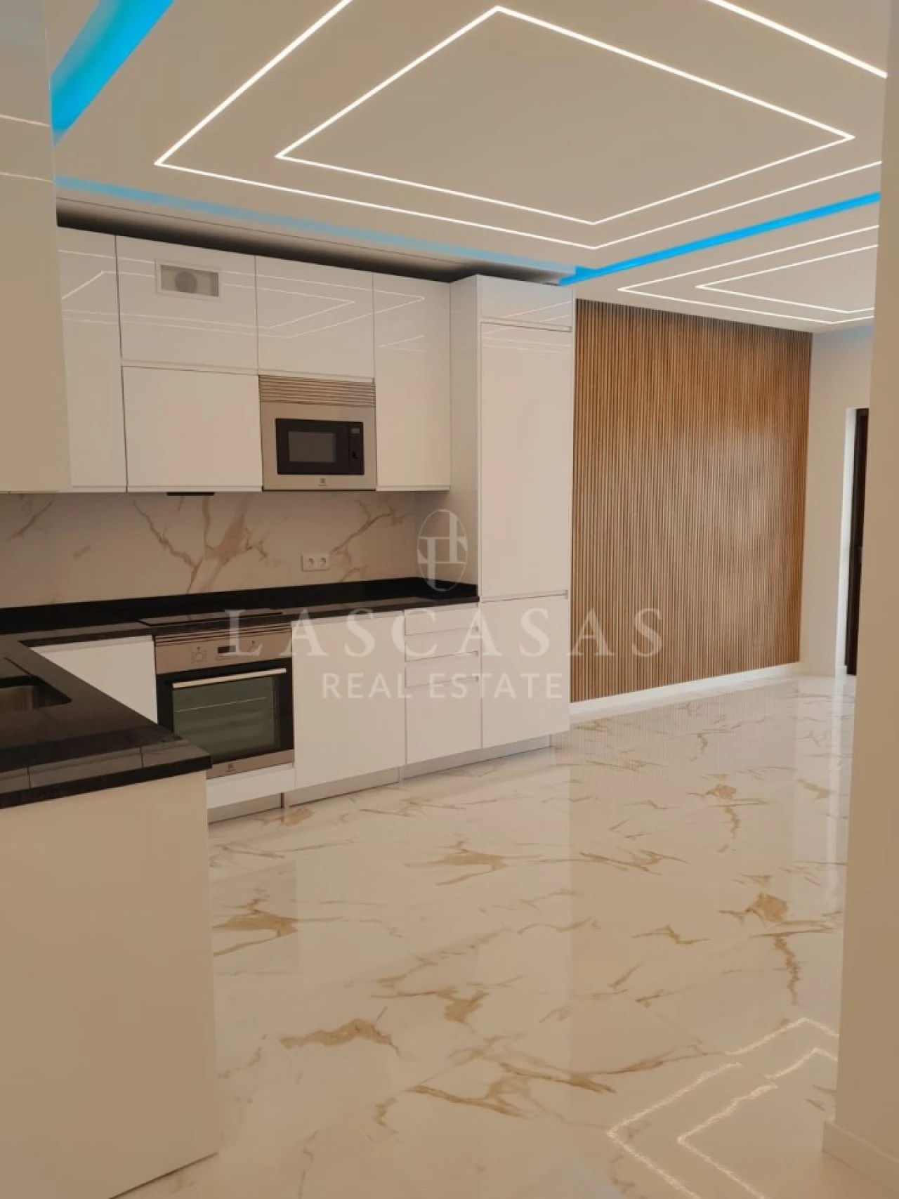 Apartamento T3 para Venda em Quarteira Foto 16