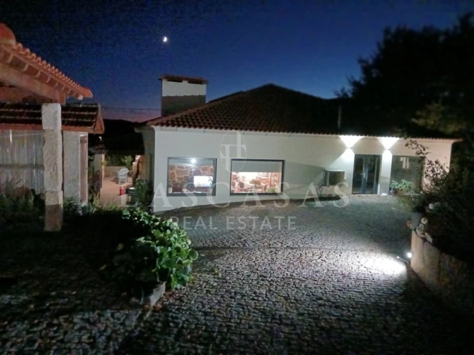 Moradia T5 para Venda em Gestaço Foto 4