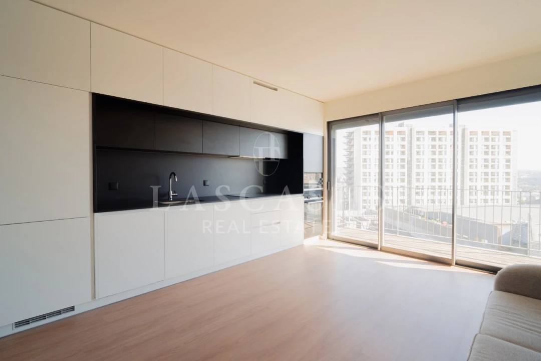 Apartamento T3 para Venda em Campanhã Foto 2