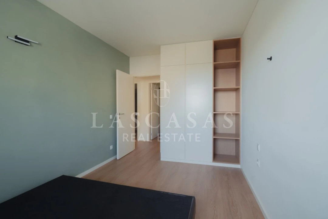 Apartamento T3 para Venda em Campanhã Foto 8