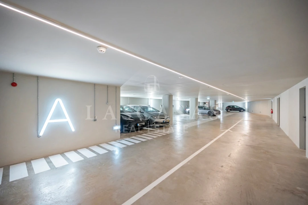 Apartamento T3 para Venda em Areeiro Foto 34