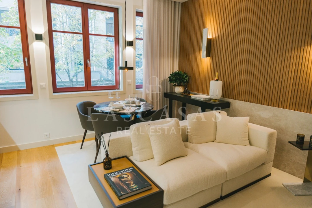 Apartamento T1 para Venda em Cedofeita, Santo Ildefonso, Sé, Miragaia, São Nicolau e Vitória Foto 1