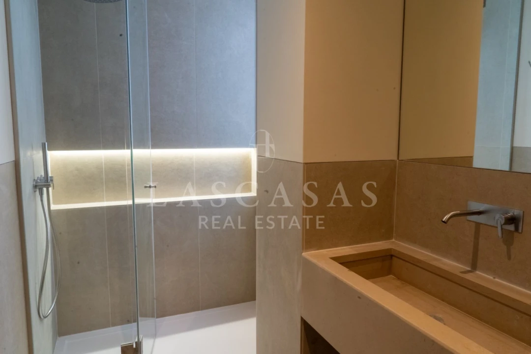 Apartamento T1 para Venda em Cedofeita, Santo Ildefonso, Sé, Miragaia, São Nicolau e Vitória Foto 5