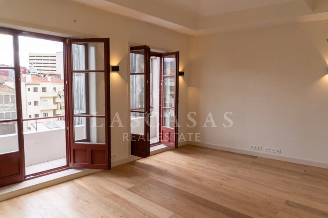 Apartamento T1 para Venda em Cedofeita, Santo Ildefonso, Sé, Miragaia, São Nicolau e Vitória Foto 1