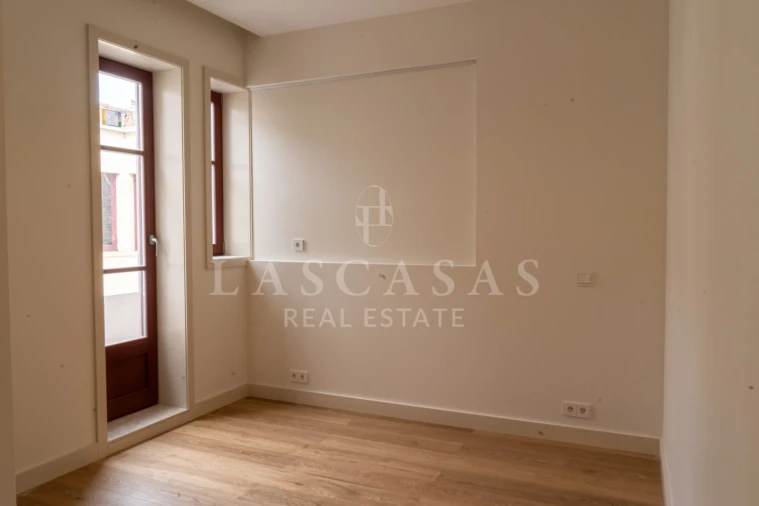Apartamento T1 para Venda em Cedofeita, Santo Ildefonso, Sé, Miragaia, São Nicolau e Vitória Foto 4