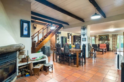Quinta T2 para Venda em Colares
