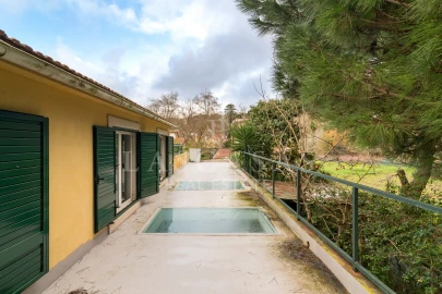 Quinta T2 para Venda em Colares