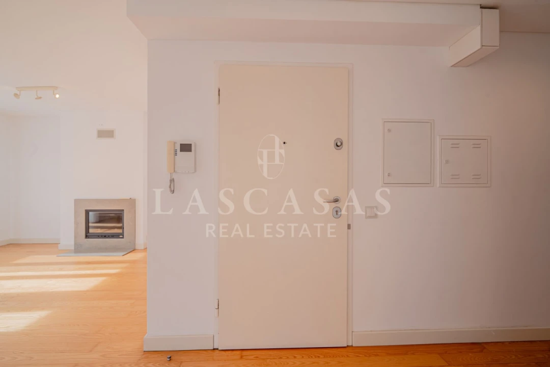 Apartamento T2 para Venda em Santo António Foto 9