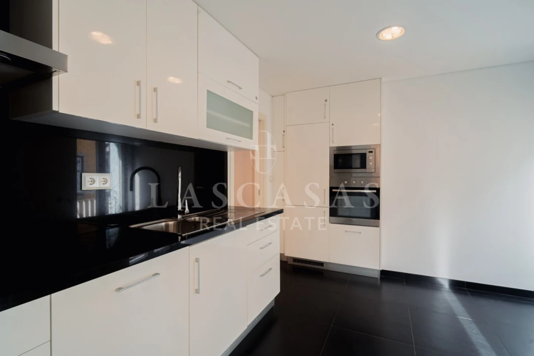 Apartamento T2 para Venda em Santo António Foto 17