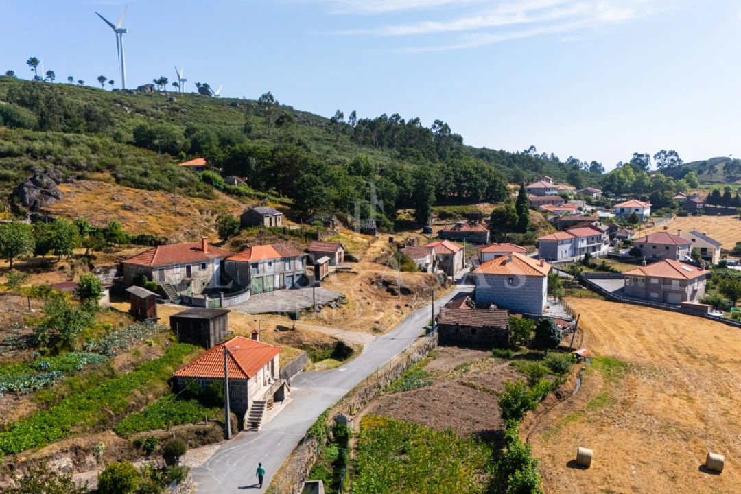 Moradia T3 para Venda em Basto (São Clemente) Foto 28
