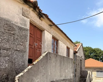 Moradia T3 para Venda em Basto (São Clemente)