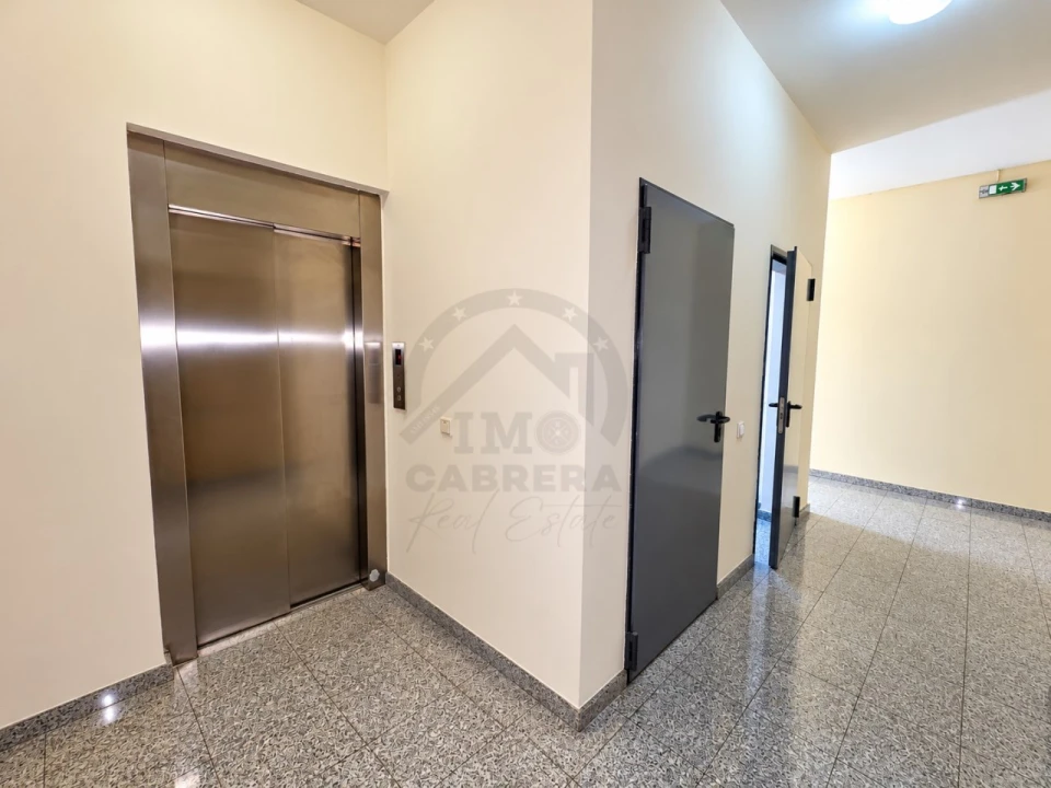 Apartamento T2 para Venda em Caniço Foto 2