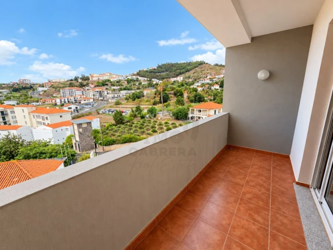 Apartamento T2 para Venda em Caniço Foto 12