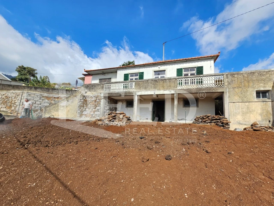 Moradia T3 para Venda em Santo Antonio Foto 19