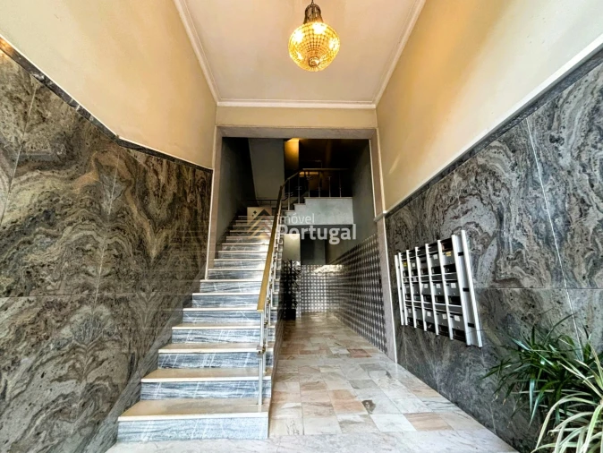Apartamento T6 para Venda em Braga (São José de São Lázaro e São João do Souto) Foto 2