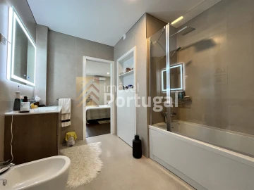 Apartamento T5 para Venda em Braga (São José de São Lázaro e São João do Souto)