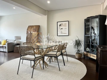 Apartamento T5 para Venda em Braga (São José de São Lázaro e São João do Souto)