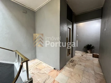 Apartamento T5 para Venda em Braga (São José de São Lázaro e São João do Souto)
