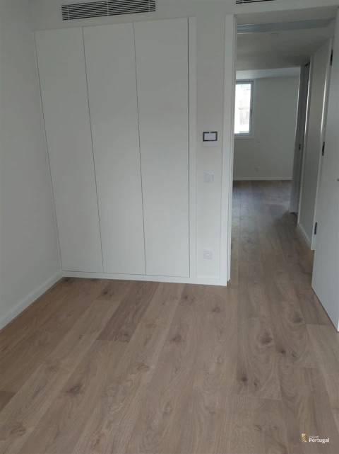Apartamento T1 para Arrendamento em Cedofeita, Santo Ildefonso, Sé, Miragaia, São Nicolau e Vitória