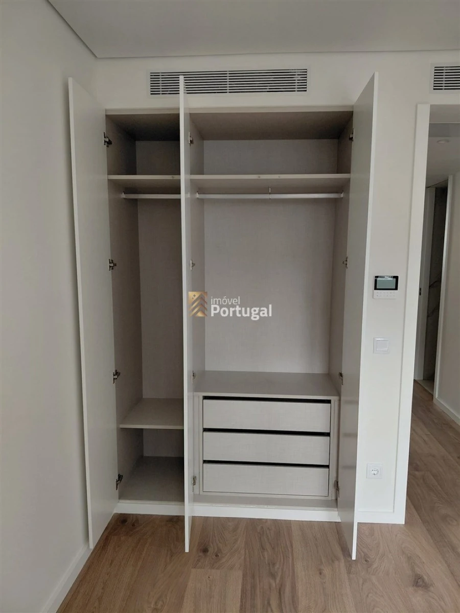 Apartamento T1 para Arrendamento em Cedofeita, Santo Ildefonso, Sé, Miragaia, São Nicolau e Vitória Foto 25