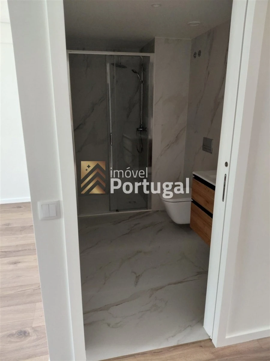 Apartamento T1 para Arrendamento em Cedofeita, Santo Ildefonso, Sé, Miragaia, São Nicolau e Vitória Foto 36