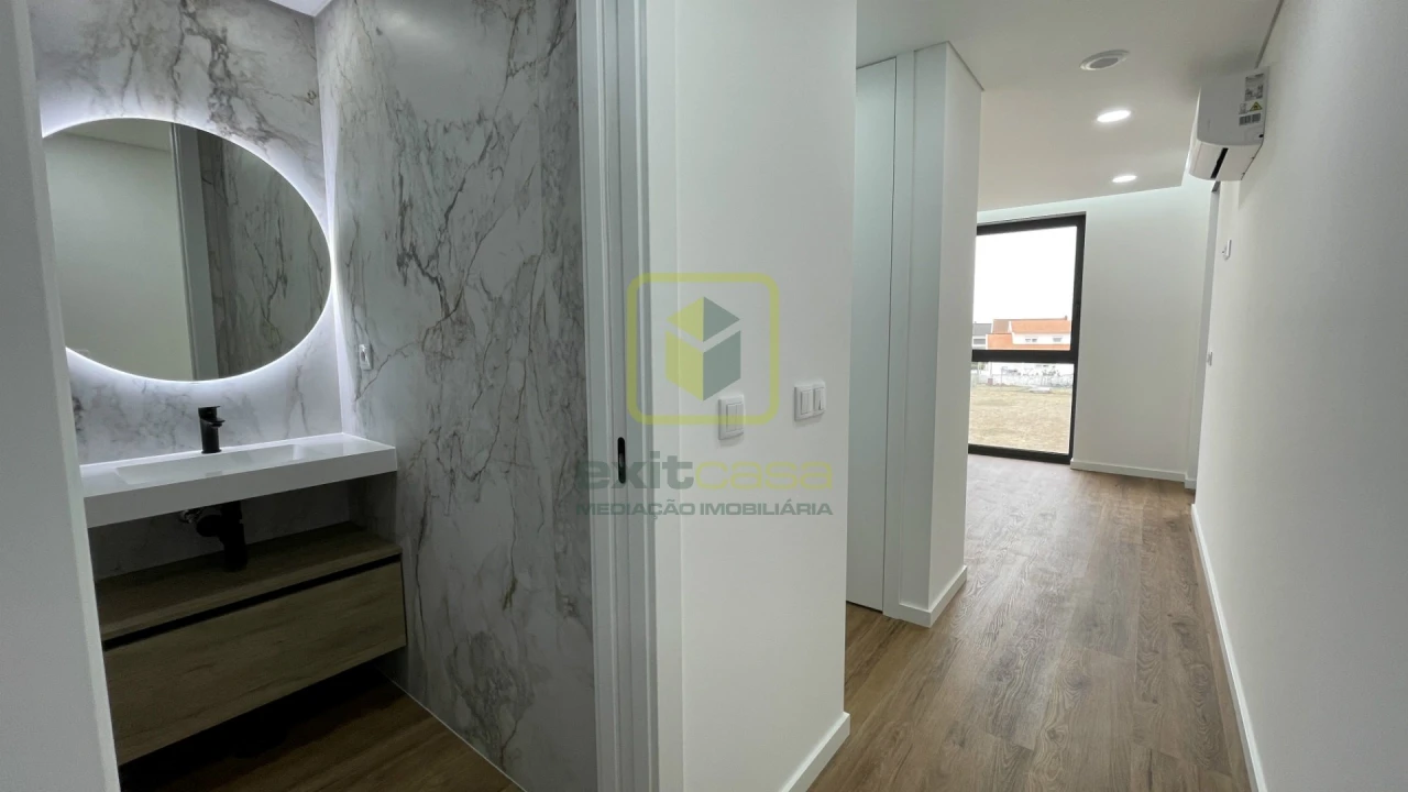 Apartamento T2 para Venda em São Bernardo Foto 15