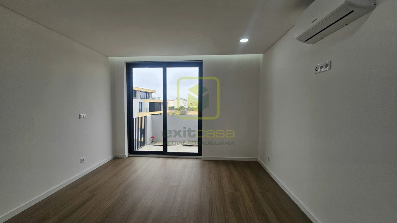 Apartamento T3 para Venda em São Bernardo Foto 16