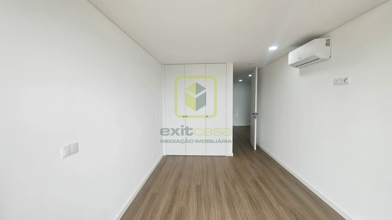 Apartamento T3 para Venda em São Bernardo Foto 10