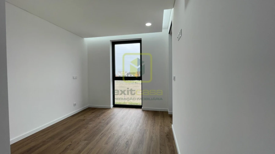Apartamento T2 para Venda em São Bernardo Foto 18