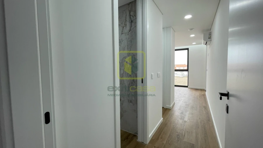 Apartamento T2 para Venda em São Bernardo Foto 14