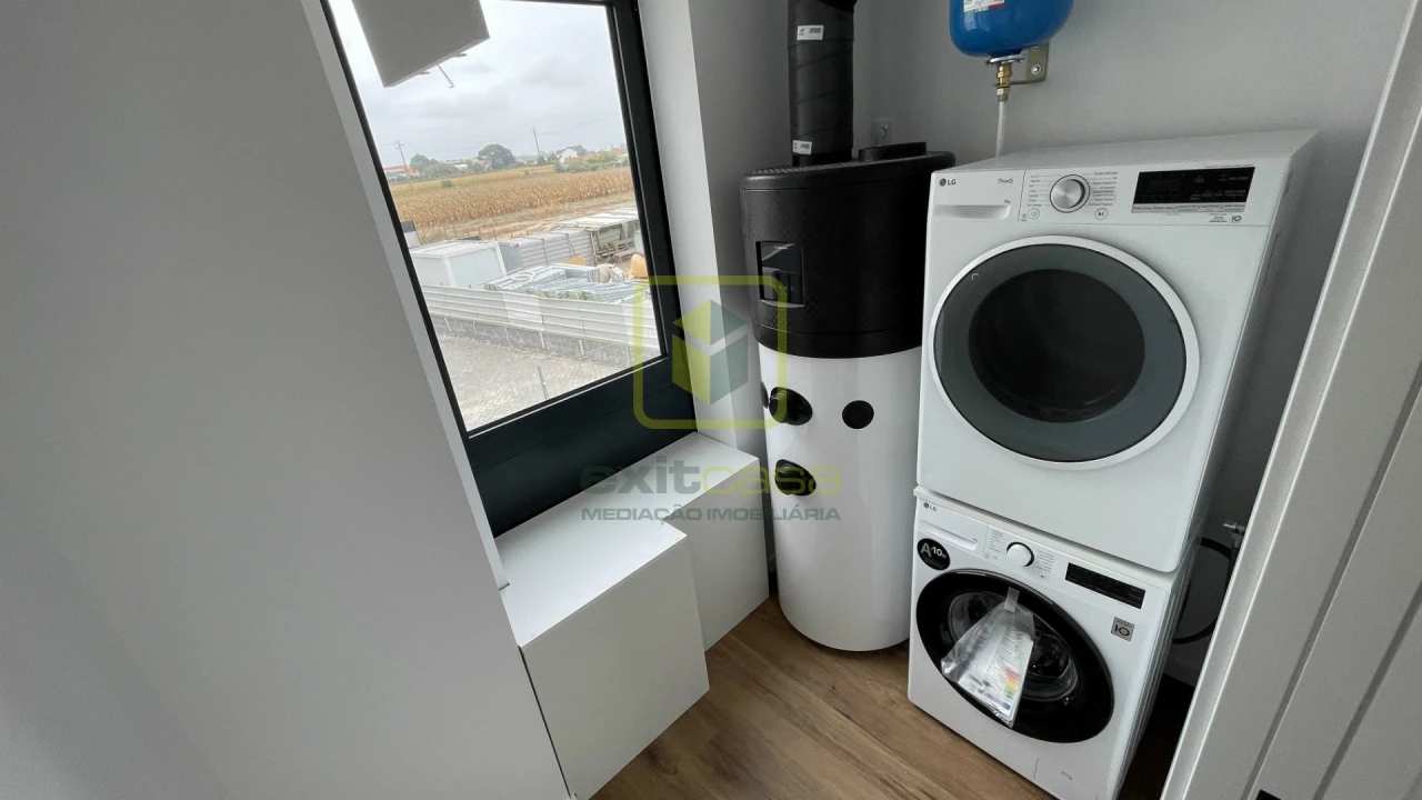 Apartamento T2 para Venda em São Bernardo Foto 4
