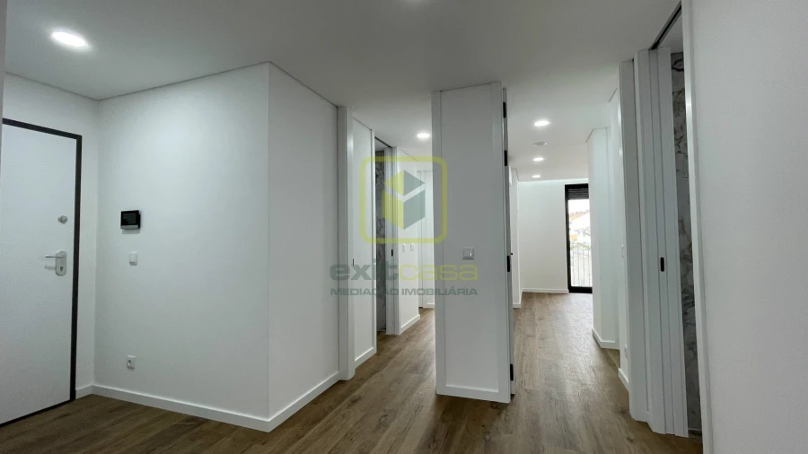 Apartamento T2 para Venda em São Bernardo Foto 9