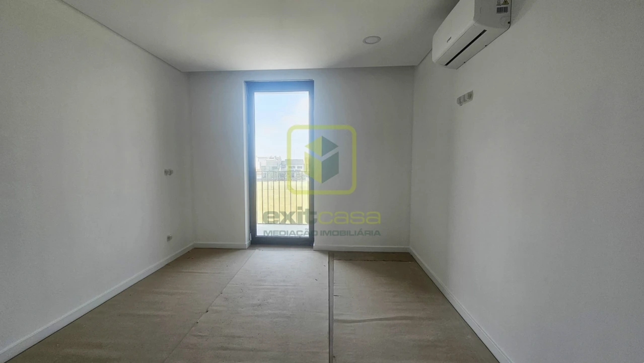 Apartamento T4 para Venda em São Bernardo Foto 14