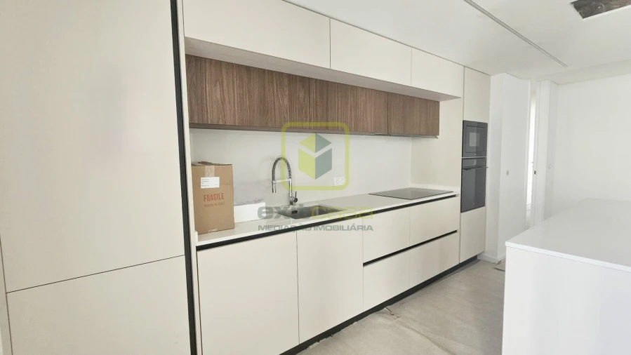 Apartamento T4 para Venda em São Bernardo Foto 4