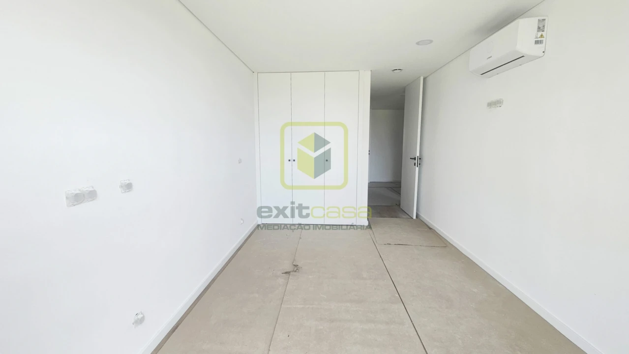 Apartamento T4 para Venda em São Bernardo Foto 11
